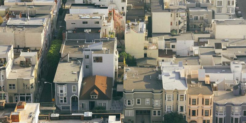 上海久久环保实验室废水处理系统设计特点解析：兼顾固废处理与废气治理的综合性水处理方案